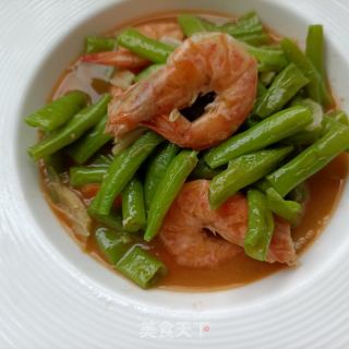明虾炖肉豆角的做法