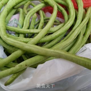 明虾炖肉豆角的做法步骤：1