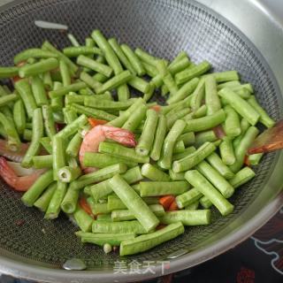 明虾炖肉豆角的做法步骤：8