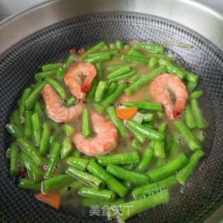 明虾炖肉豆角的做法步骤：10