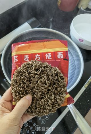 自制快手荞麦冷面的做法步骤：3