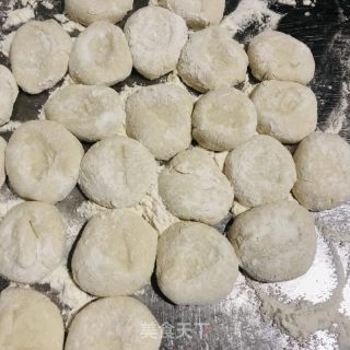 扇贝裙边芹菜猪肉水饺的做法步骤：11