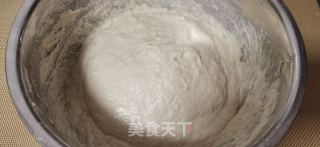 葱花饼的做法步骤：2