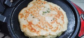 葱花饼的做法步骤：7