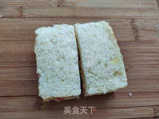番茄秋葵煎蛋三明治的做法步骤：11