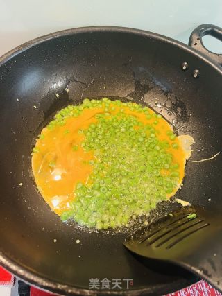 豇豆炒蛋的做法步骤：2