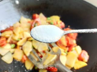 番茄土豆炒毛豆米的做法步骤：9