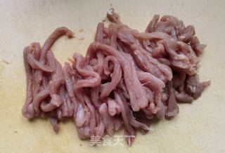 糯米笋炒肉丝的做法步骤：2