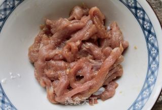 糯米笋炒肉丝的做法步骤：4