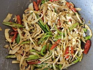 糯米笋炒肉丝的做法步骤：14
