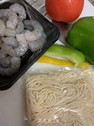 鮮茄蝦仁面的做法步骤：1