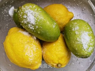 百香果柠檬蜜的做法步骤：3