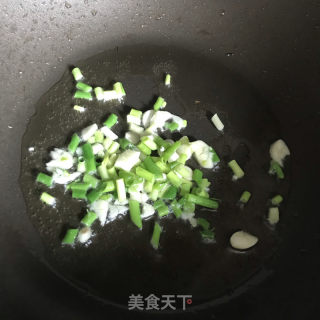 家常炒豆芽的做法步骤：4