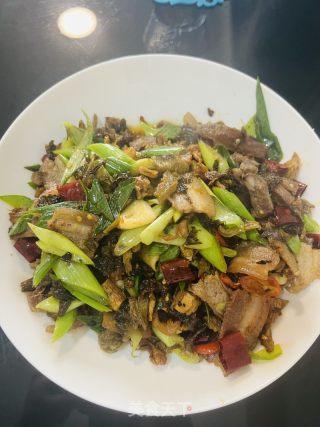 四川老咸菜回锅肉的做法
