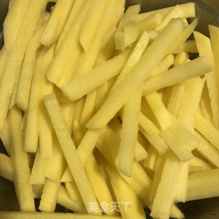 薯条的做法步骤：2