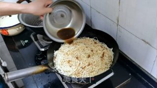 猪肉豆角卤面的做法步骤：9