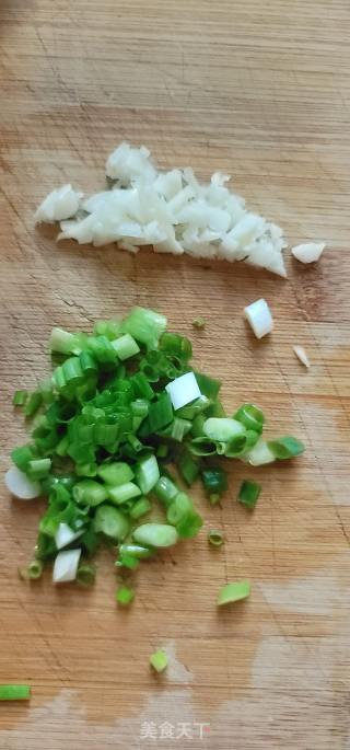 榨菜炒鸡蛋的做法步骤：4
