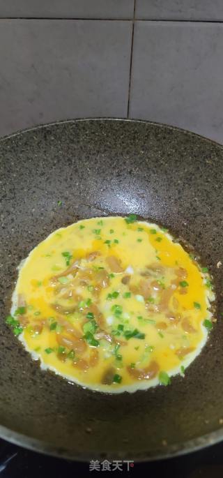榨菜炒鸡蛋的做法步骤：8