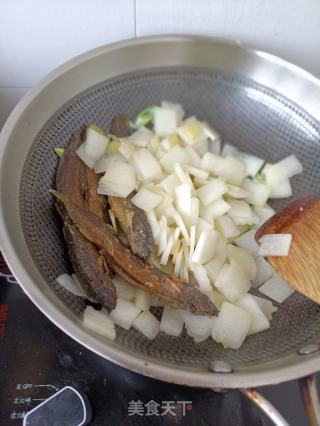 泥鳅冬瓜汤的做法步骤：15
