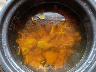 虫草花白菌炖土鸡的做法步骤：10