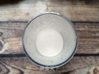 香蕉芒果燕麦奶昔的做法步骤：5