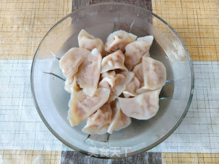 凉拌饺子的做法步骤：7