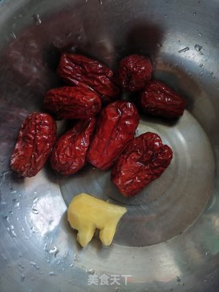 头伏姜红茶的做法步骤：1