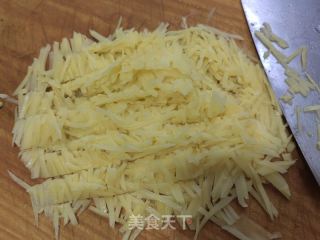 土豆饼的做法步骤：2