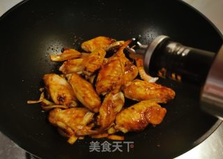 蔓越莓干烧鸡翅的做法步骤：7