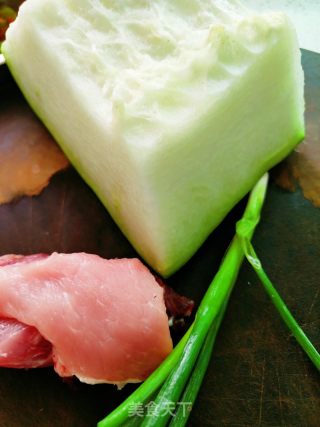 冬瓜肉片汤的做法步骤：1