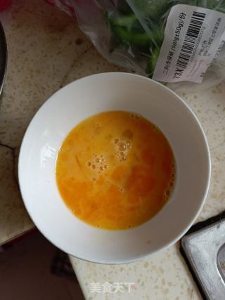 番茄煎蛋汤的做法步骤：2