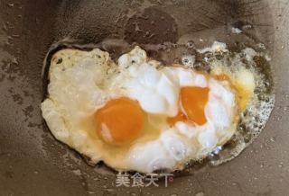 金针菇菠菜拌煎蛋的做法步骤：5