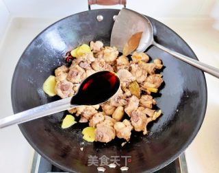 ????软糯鲜美✅香菇土豆炖鸡块‼️香喷喷超下饭的做法步骤：5
