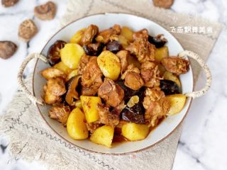 ????软糯鲜美✅香菇土豆炖鸡块‼️香喷喷超下饭的做法步骤：14