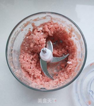 羊肉南瓜水饺的做法步骤：2