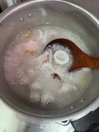 鱿鱼肉丸粥的做法步骤：10