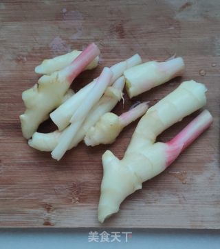 嫩姜炒鸡肉丝的做法步骤：6