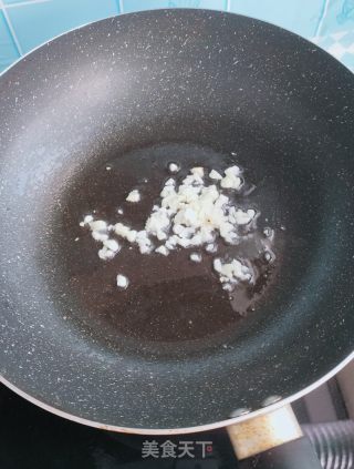嫩姜炒鸡肉丝的做法步骤：9