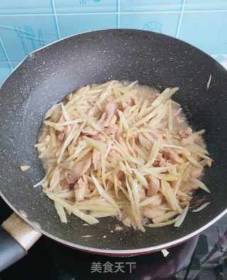嫩姜炒鸡肉丝的做法步骤：16