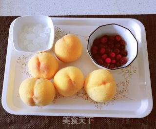 黄桃冰糖水的做法步骤：1