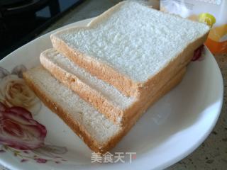 港式西多士的做法步骤：1