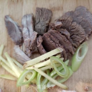 驴肉炒苦瓜的做法步骤：7