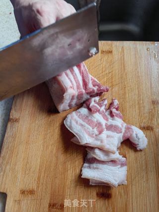 粉蒸五花肉的做法步骤：1