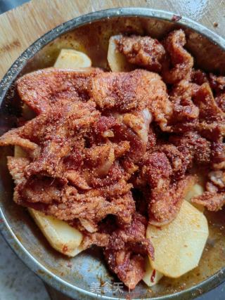 粉蒸五花肉的做法步骤：7