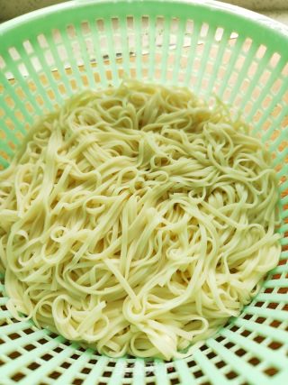 青椒肉丝面的做法步骤：14