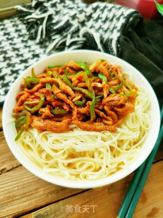 青椒肉丝面的做法步骤：17
