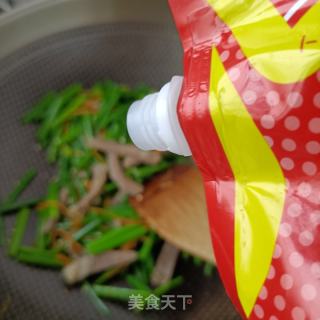 驴肉炒韭菜苔的做法步骤：9