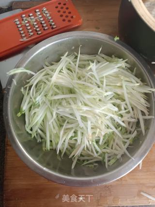 黄瓜鸡蛋卤的做法步骤：2