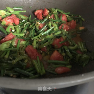 青椒炒韭薹的做法步骤：7