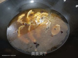 鸭脚田螺煲的做法步骤：10